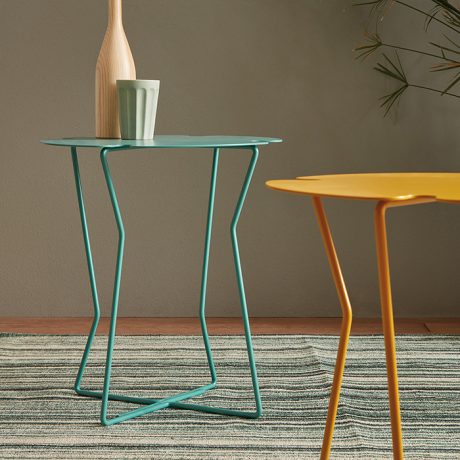 Tavolino Corolla con gambe in tondino di ferro Memedesign 2